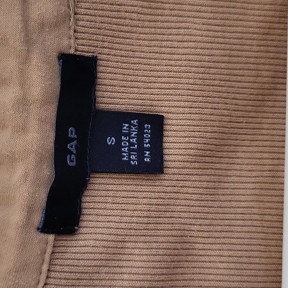 Vintage Gap Tan V-Neck Polo Collar Ribbed Tee, Size S - Picture 6 of 7